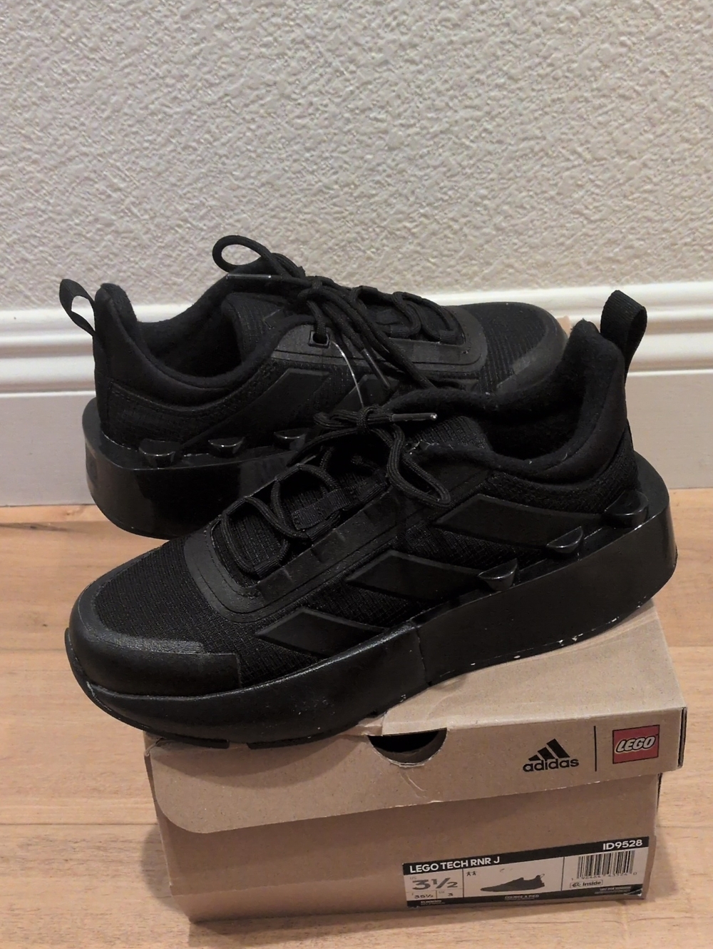 NWT Adidas x LEGO® Tech RNR Shoes Kids 3.5 Black Bricks